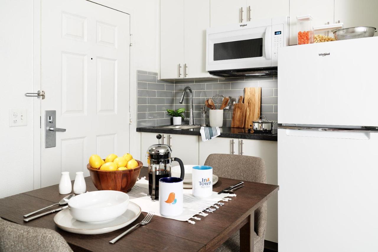 Intown Suites Extended Stay Arlington Tx - Oak Village المظهر الخارجي الصورة