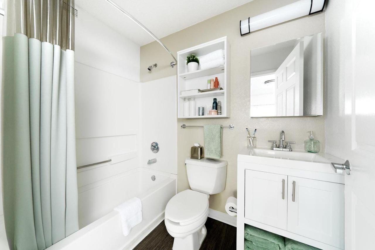 Intown Suites Extended Stay Arlington Tx - Oak Village المظهر الخارجي الصورة